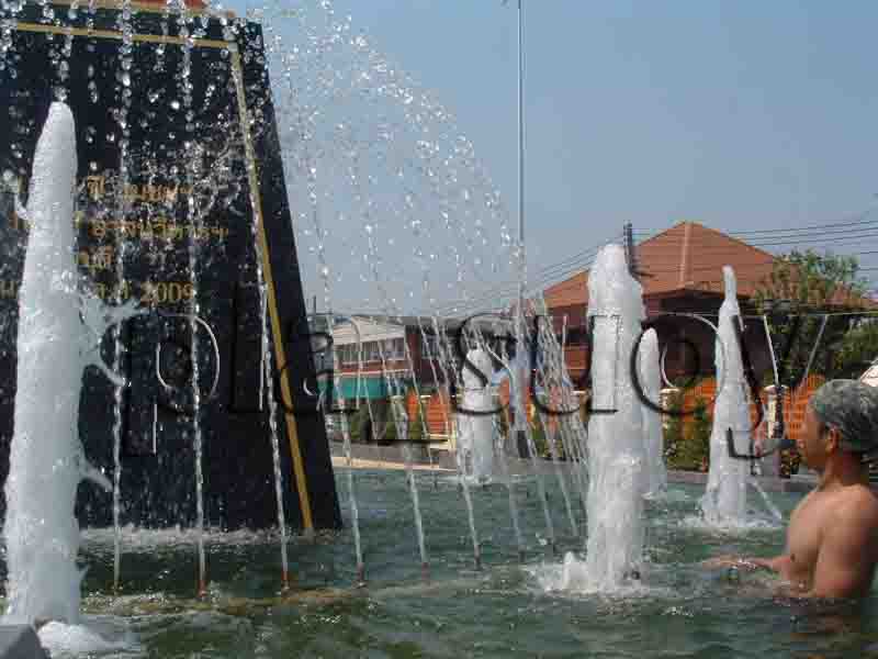 น้ำพุประติมากรรม พระแม่มารีอาปฎิสนธินิรมล