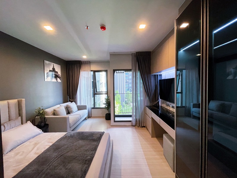ให้เช่าคอนโด ไลฟ์ อโศก - พระราม 9 พื้นที่ 25 ตร.ม. ห้องสตูดิโอ เช่า 14,000 บ/ด