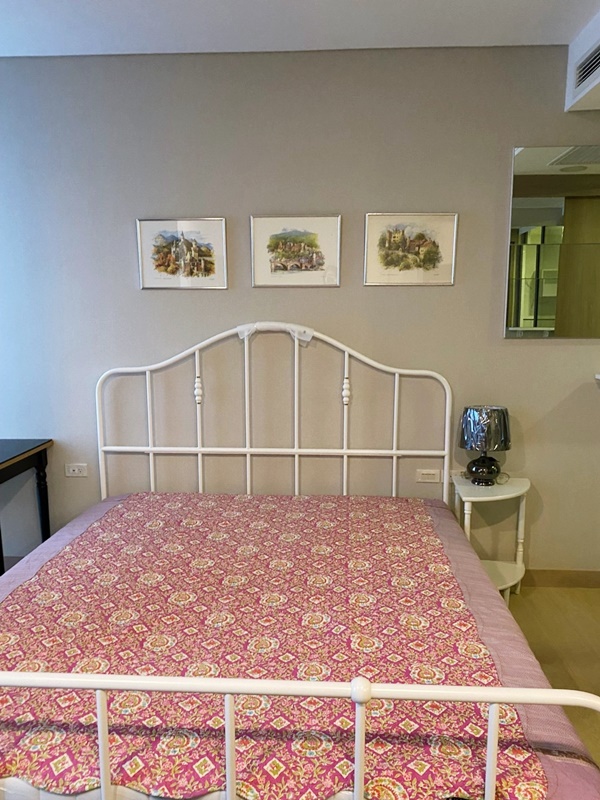 ให้เช่าคอนโด ไซมิส เอ๊กซ์คลูซีพ ควีนส์ พื้นที่ 35 ตร.ม. 1 ห้องนอน เช่า 26,000 บ/ด