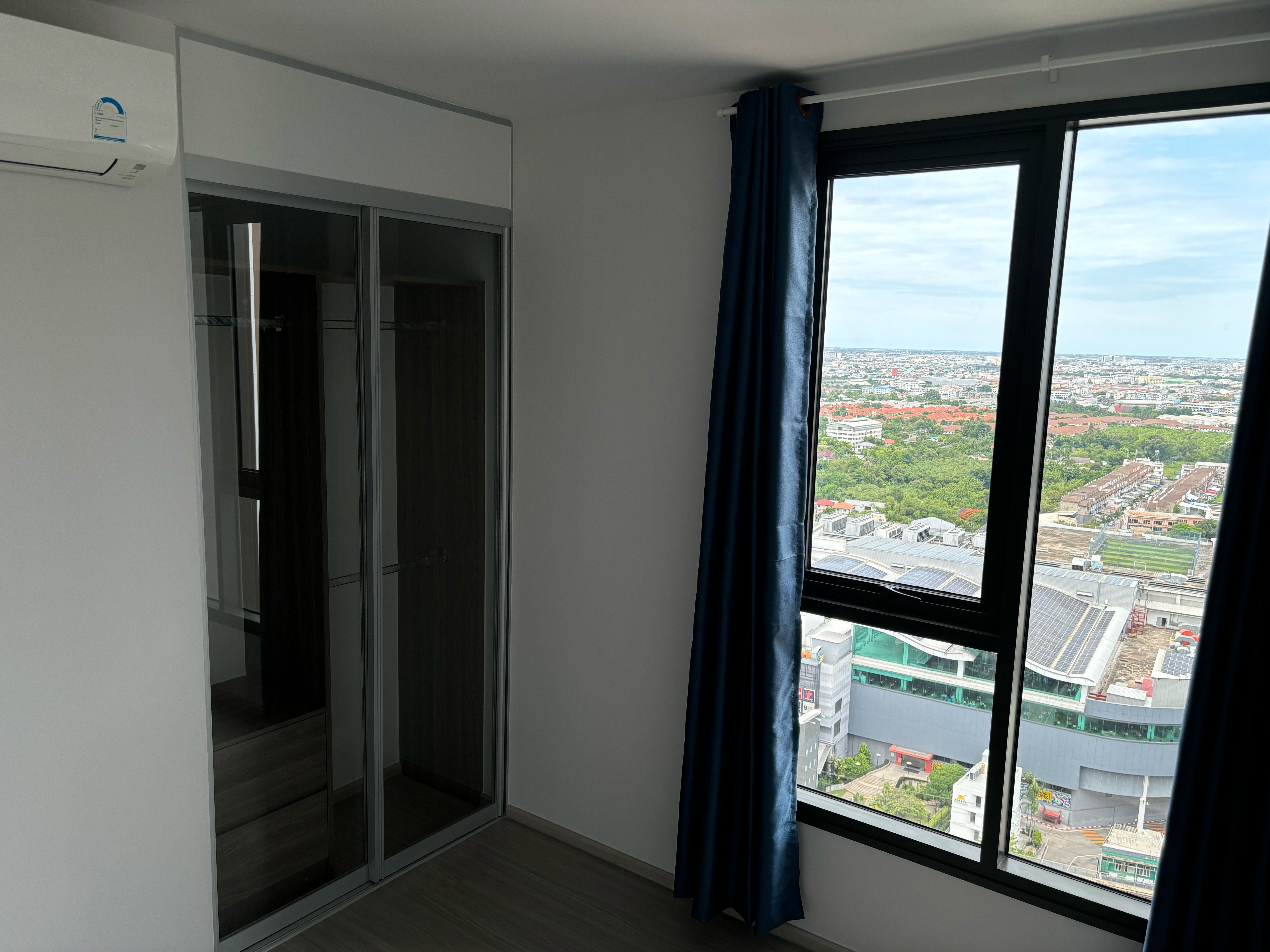 ให้เช่าคอนโด เดอะ พาร์คแลนด์ เพชรเกษม 56 พื้นที่ 30 ตรม. 1 ห้องนอน เช่า 12,000 บาท/เดือน