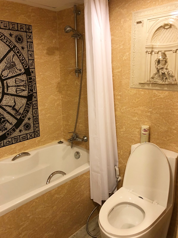 ให้เช่าคอนโด ออมนิ ทาวเวอร์ สุขุมวิท นานา พื้นที่ 30 ตร.ม. สตูดิโอ ให้เช่า 15,000 บ/ด