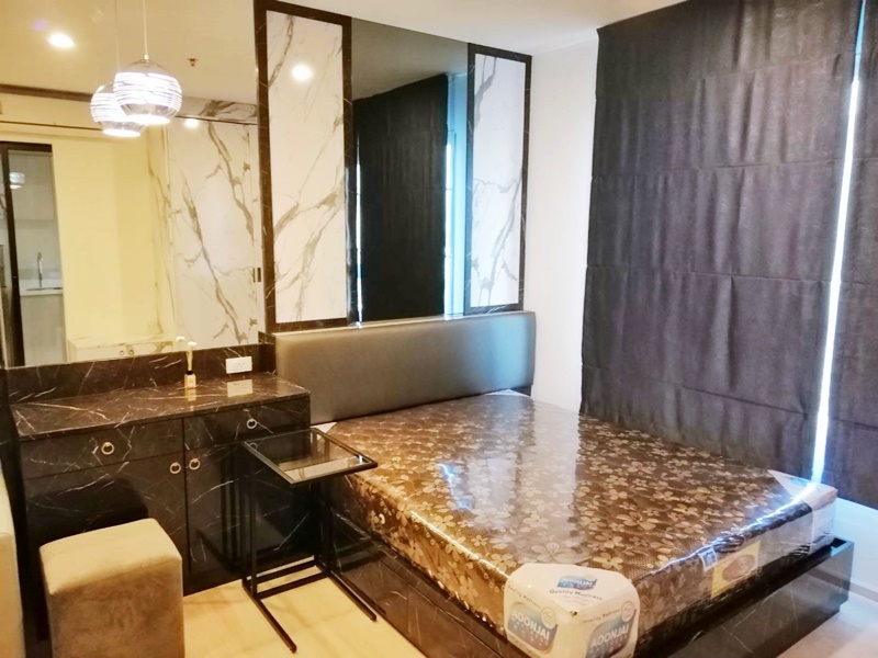 ให้เช่าคอนโด ไลฟ์ อโศก พื้นที่ 24.5 ตร.ม. ห้องสตูดิโอ เช่า 15,000 บ/ด