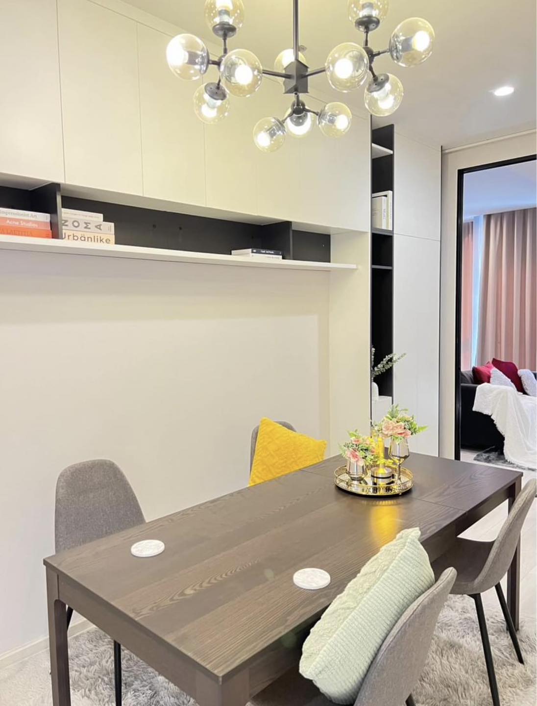 ให้เช่าคอนโด โนเบิล เพลินจิต พื้นที่ 55 ตร.ม 1 ห้องนอน ทิศใต้ ราคา 45,000 บาท/เดือน