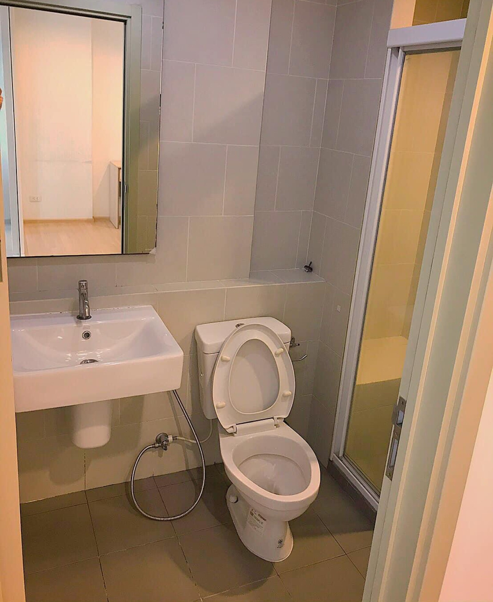 ให้เช่า เดอะ เบส พระราม 9 - รามคำแหง 30 ตร.ม. 1 ห้องนอน เช่า 11,000 บาท/เดือน