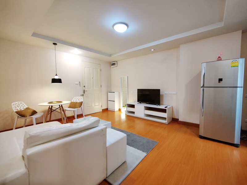 ให้เช่า แฮปปี้ คอนโด รัชดา 18 พื้นที่ 40 ตร.ม. 1 ห้องนอน เช่า 13,000 บ/ด