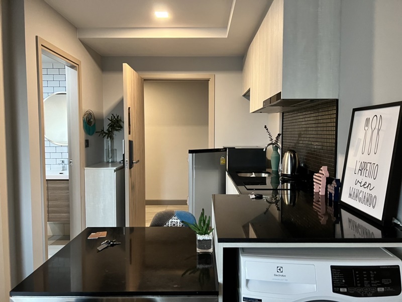 ให้เช่าคอนโด มาเอสโตร 19 รัชดา19-วิภา พื้นที่ 35 ตร.ม. 1 ห้องนอน เช่า 13,500 บ/ด