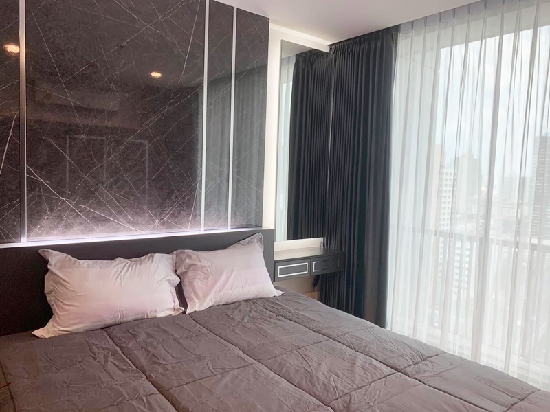 ให้เช่าคอนโด โนเบิล รีโว สีลม พื้นที่ 34 ตร.ม. 1 ห้องนอน เช่า 18,000 บ/ด