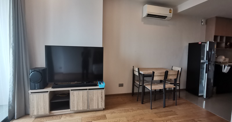 ให้เช่าคอนโด คิว ชิดลม-เพชรบุรี พื้นที่ 47 ตร.ม. 1 ห้องนอน เช่า 22,000 บ/ด