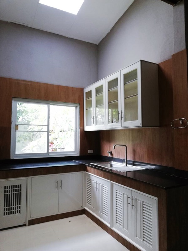 ให้เช่าบ้านเดี่ยว 2 ชั้น ย่านเจริญกรุง พื้นที่ 105 ตรว. 4 ห้องนอน เช่า 36,000 บ/ด