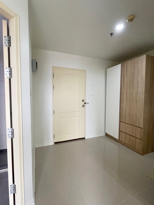 ให้เช่าลุมพินี คอนโดทาวน์ รามอินทรา-นวมินทร์ พื้นที่ 25 ตร.ม. 1 ห้องนอน เช่า 6,500 บ/ด