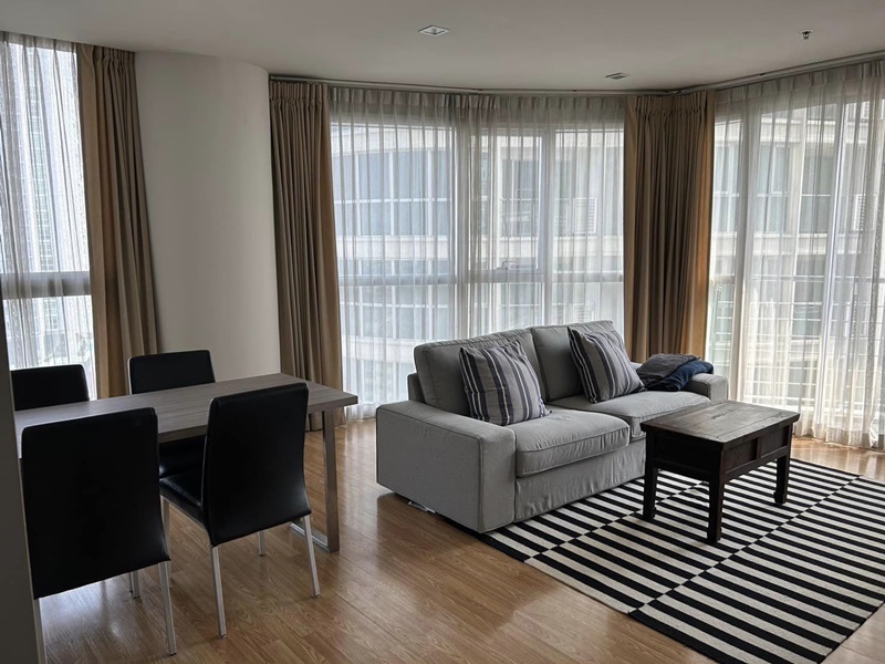 ขาย/ให้เช่าคอนโด เลอ ลักซ์ คอนโดมิเนียม 52 ตร.ม. 1 ห้องนอน เช่า 25,000 บ/ด ขาย 6 ล้าน