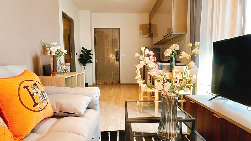 ให้เช่าคอนโด ริทึ่ม เอกมัย เอสเตท พื้นที่ 40 ตร.ม. 1 ห้องนอน ให้เช่า 40,000 บ/ด