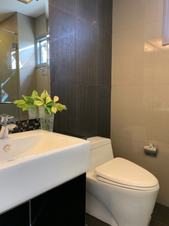 ขาย/ให้เช่า เดอะ เครสท์ สุขุมวิท 34 พื้นที่ 66 ตร.ม. 2 ห้องนอน เช่า 65,000 บ/ด ขาย 17 ล้าน