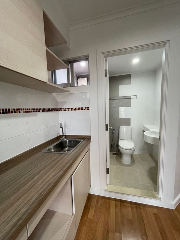 ขายคอนโด ลุมพินี เพลส รัชโยธิน พื้นที่ 29 ตร.ม. 1 ห้องนอน ขาย 2.59 ล้านบาท