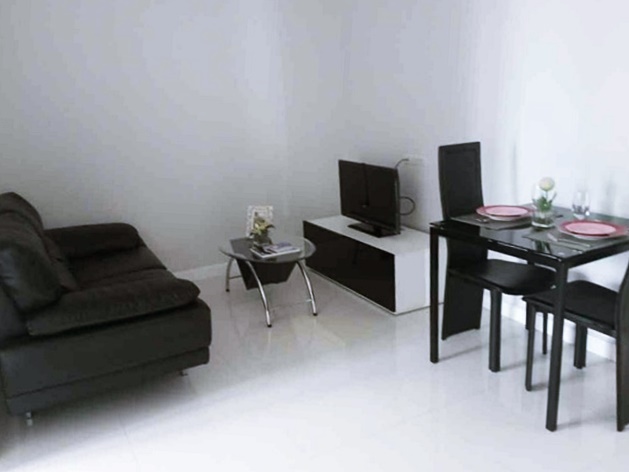 ให้เช่าคอนโด เดอะ บลูม สุขุมวิท 71 พื้นที่ 35 ตรม. 1 ห้องนอน เช่า 10,000บาท/เดือน