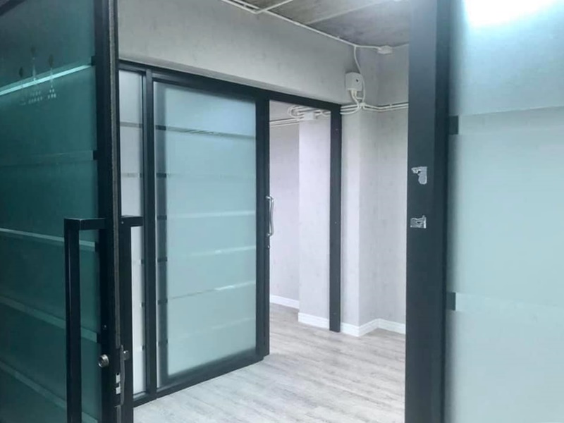 ให้เช่าอาคารพาณิชย์ 5 ชั้น ย่านเจริญกรุง 1 เช่า 47,000 บาท/เดือน