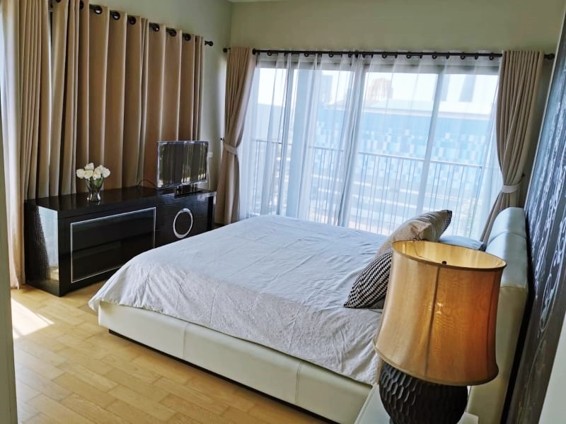 ให้เช่าคอนโด โนเบิล รีวิล พื้นที่ 87 ตร.ม. 2 ห้องนอน เช่า 45,000 บ/ด