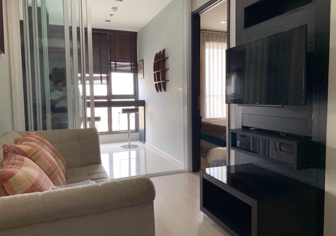 ให้เช่า คอนโด ริทึ่ม สุขุมวิท 44/1 พื้นที่ 35 ตรม. 1 ห้องนอน ราคาเช่า 22,000 บาท/เดือน