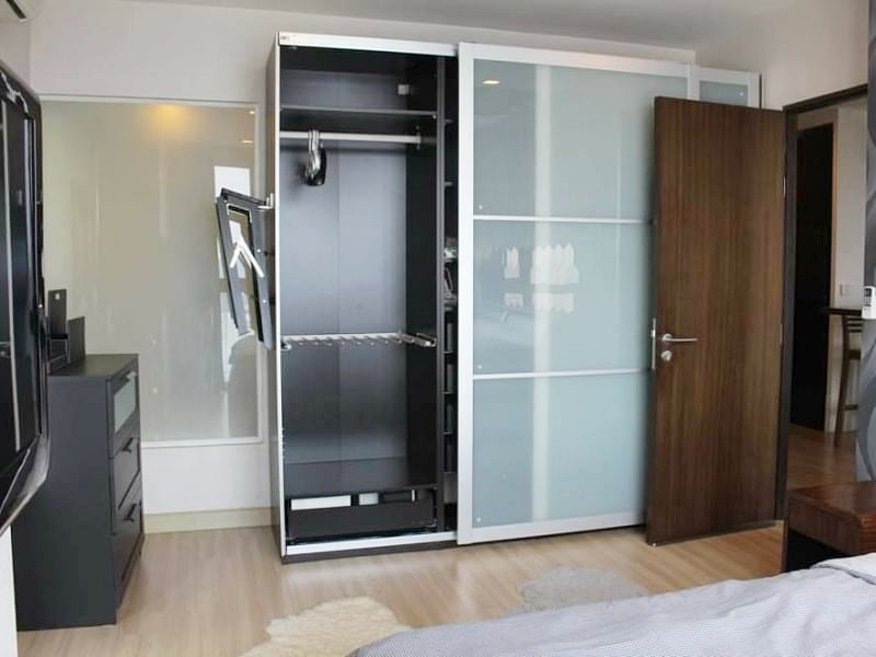 ให้เช่า สกายวอล์ค คอนโดมิเนียม พื้นที่ 60 ตร.ม. 2 ห้องนอน ให้เช่า 40,000 บ/ด