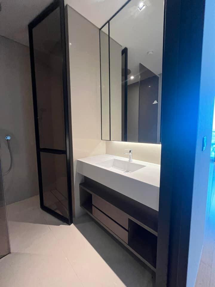 ให้เช่า บันยัน ทรี เรสซิเดนซ์ ริเวอร์ไซด์ แบงค์ค็อก 248 ตร.ม 3 ห้องนอน ราคา 300,000 บาท/เดือน