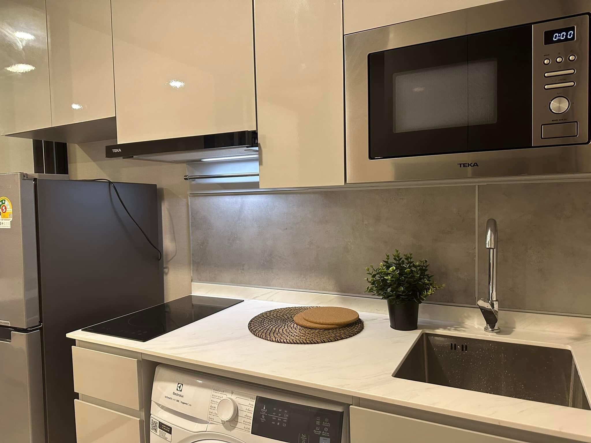 ให้เช่า คอนโด โซโห แบงค็อก รัชดา 26 ตรม. สตูดิโอ เช่า 18,500 บาท/เดือน