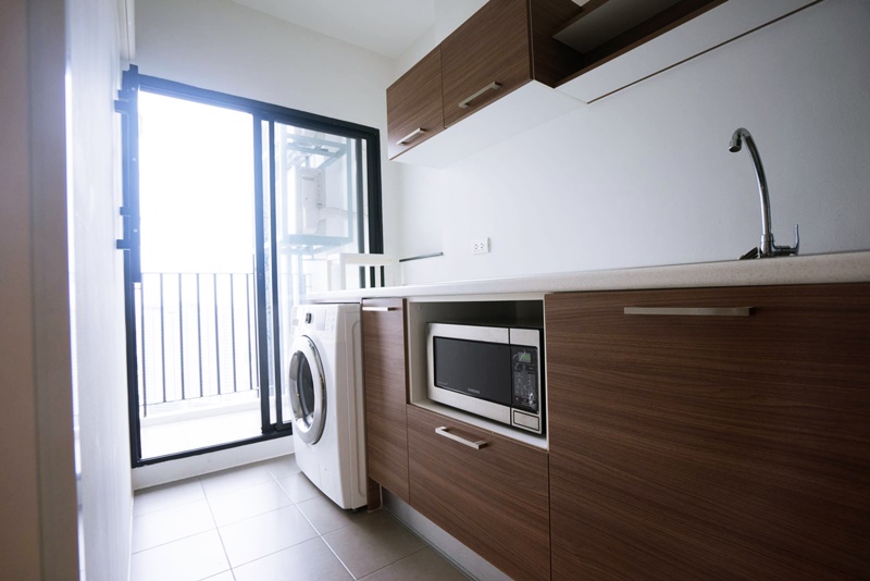 ให้เช่าคอนโด เดอะ ทรี อินเตอร์เชนจ์ พื้นที่ 35 ตร.ม. 1 ห้องนอน เช่า 12,000 บ/ด