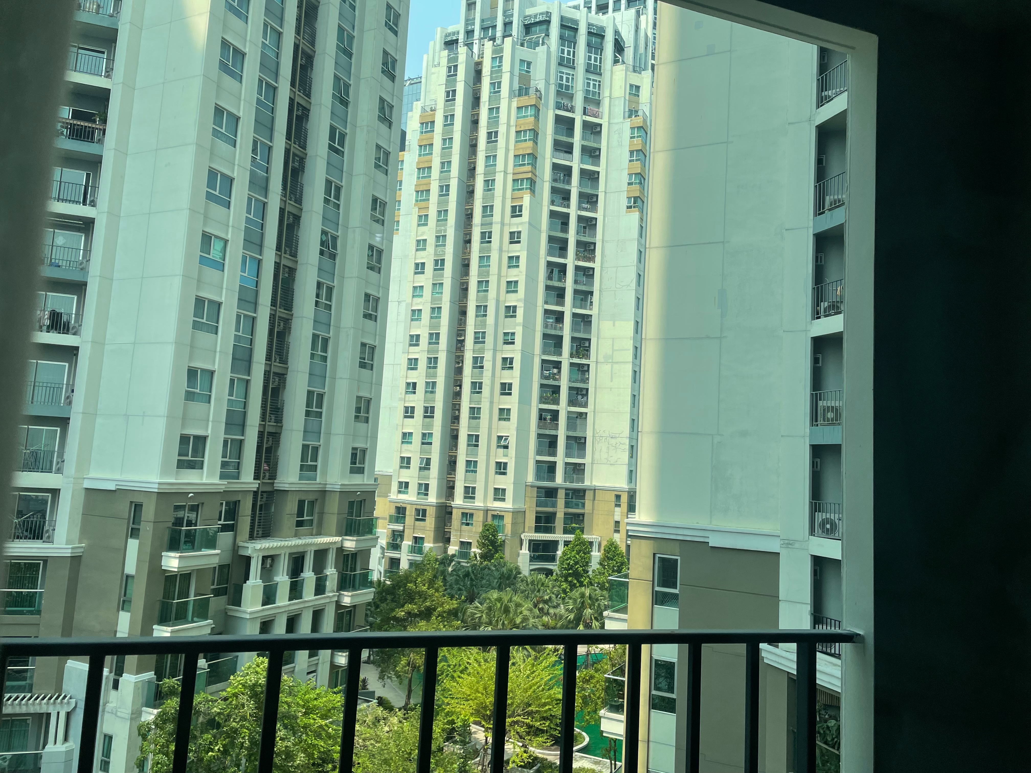 ให้เช่าคอนโด เบลล์ แกรนด์ พระราม 9 พื้นที่ 96 ตร.ม. 2 ห้องนอน เช่า 43,500 บ/ด