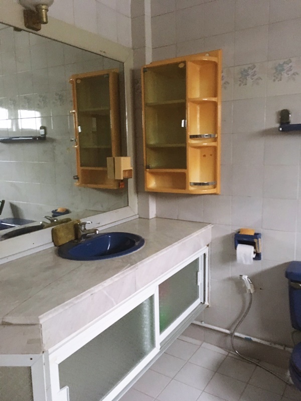 ขายทาวน์โฮม 2 ชั้น ย่านสุขุมวิท พื้นที่ 28 ตรว. 4 ห้องนอน ขาย 6.3 ล้านบาท