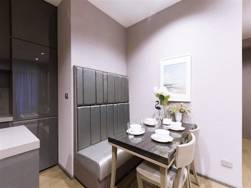 ให้เช่าคอนโด เดอะ ดิโพลแมท สาทร พื้นที่ 70 ตร.ม. 2 ห้องนอน เช่า 55,000 บ/ด