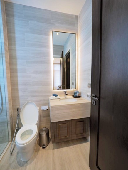 ให้เช่าคอนโด เดอะ ดิโพลแมท 39 พื้นที่ 95 ตร.ม. 2 ห้องนอน เช่า 110,000 บ/ด