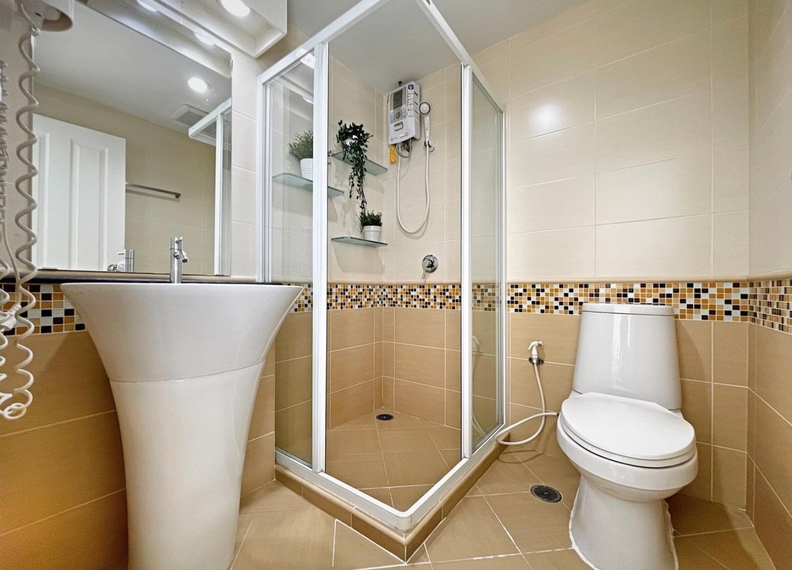 ให้เช่า เดอะ วอเตอร์ฟอร์ด สุขุมวิท 50 85 ตรม. 3 ห้องนอน ราคาเช่า 35,000 บาท/เดือน