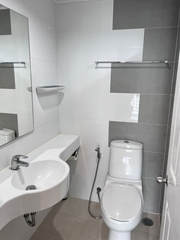 ให้เช่าคอนโด ลุมพินี เพลส พระราม 4-กล้วยน้ำไท 29 ตร. ม. 1 ห้องนอน เช่า 9,000 บ/ด