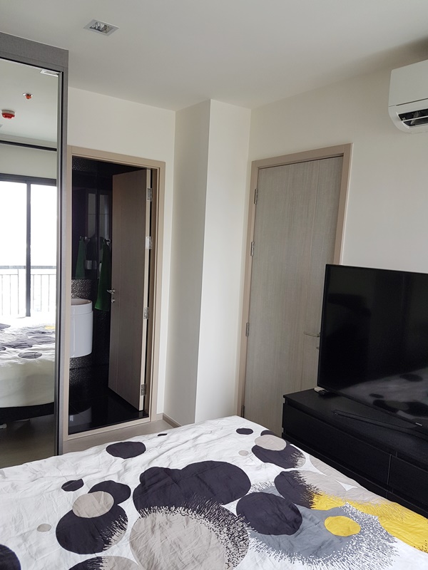 ให้เช่าคอนโด ริทึ่ม สุขุมวิท 36-38 พื้นที่ 33 ตร.ม. 1 ห้องนอน ให้เช่า 32,000 บ/ด