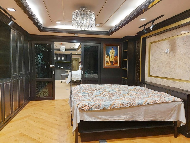 ขายคอนโด สเตท ทาวเวอร์ พื้นที่ 68.23 ตรม. 1 ห้องนอน ขาย 5.9 ล้านบาท