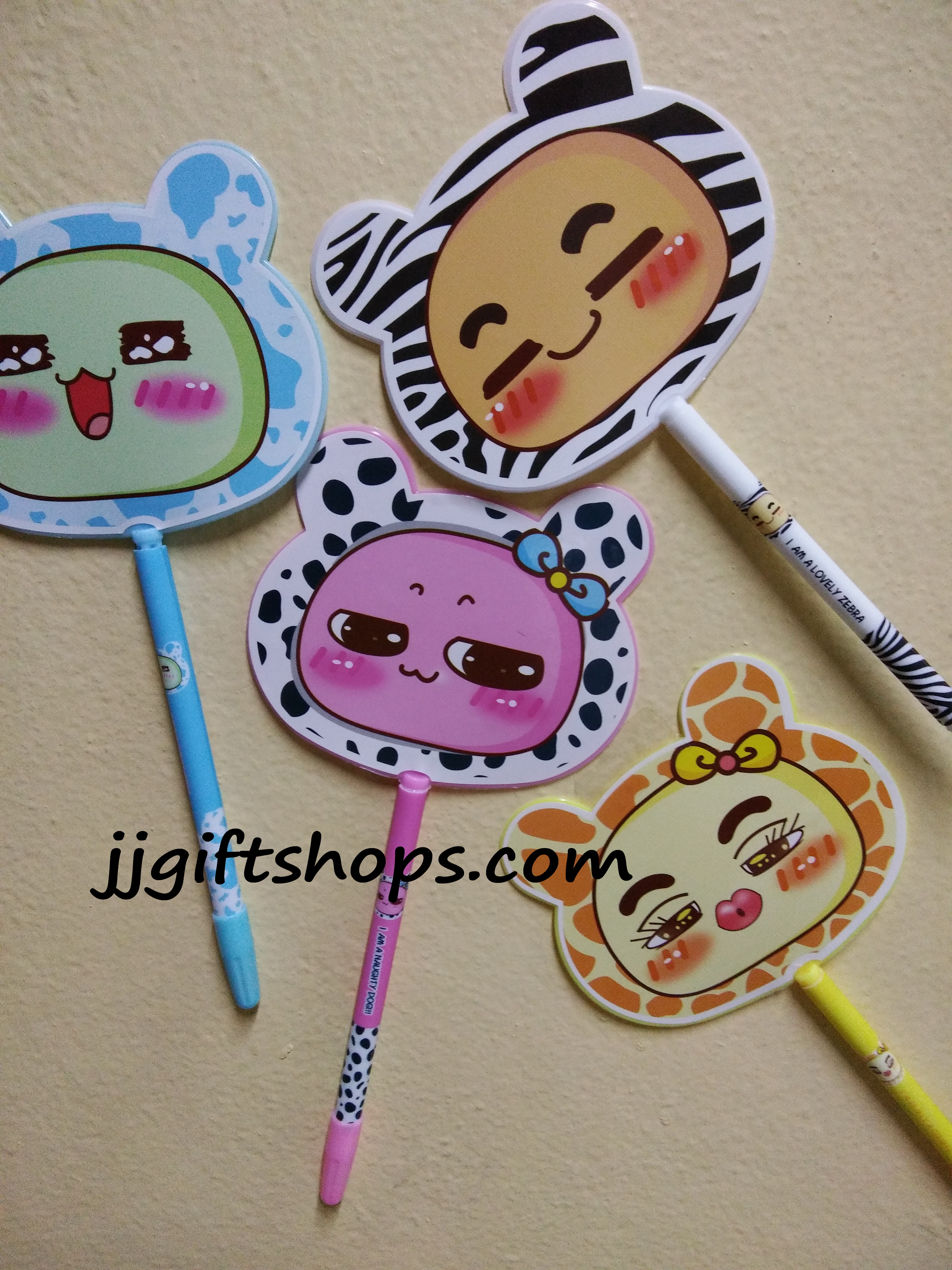 ปากกาพัด ลูกลื่น ลายการ์ตูน (ซื้อ 6 ชิ้น ราคาส่ง 18 บาท/ชิ้น)