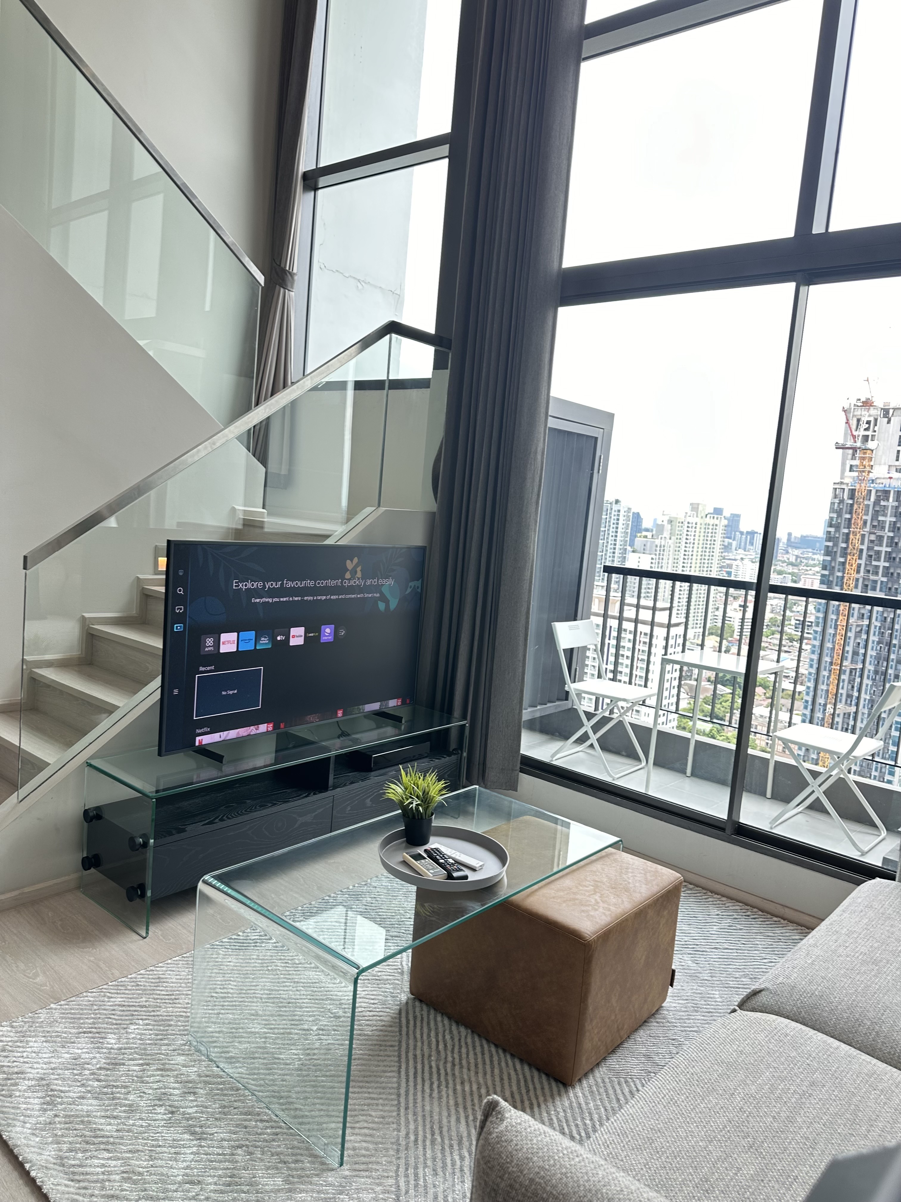 ให้เช่าคอนโด ริทึ่ม สุขุมวิท 44/1 พื้นที่ 62 ตร.ม. 1 ห้องนอน (ดูเพล็กซ์) เช่า 36,000 บ/ด