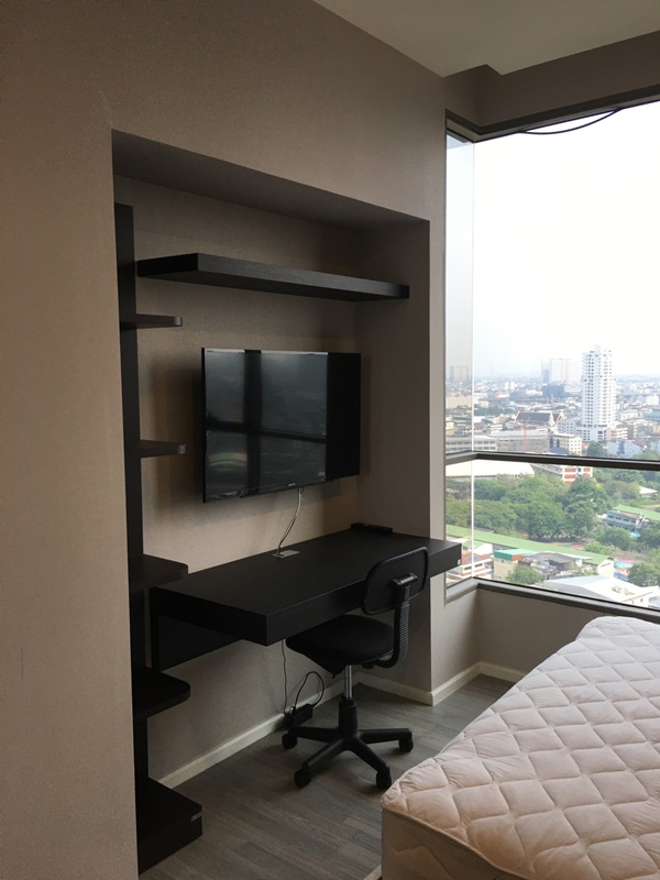 ให้เช่าคอนโดเดอะรูม สาทร-เซ็นต์หลุยส์ พื้นที่ 35 ตร.ม. 1 ห้องนอน เช่า 17,000 บ/ด