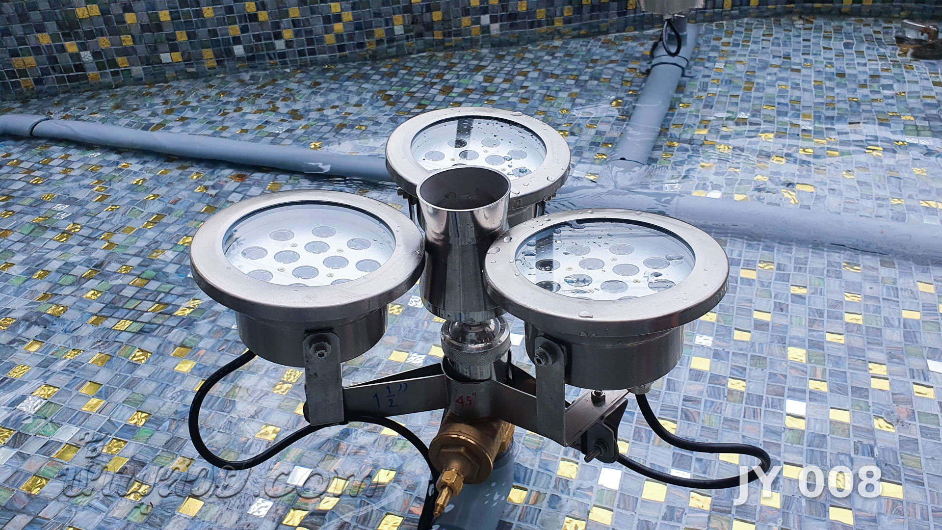 น้ำพุต้นสน - ปากเป็ด คุณเล็ก พระราม 3