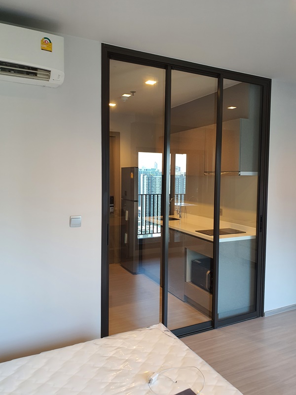 ให้เช่าคอนโด ไลฟ์ อโศก - พระราม 9 พื้นที่ 28 ตร.ม. 1 ห้องนอน เช่า 18,500 บ/ด