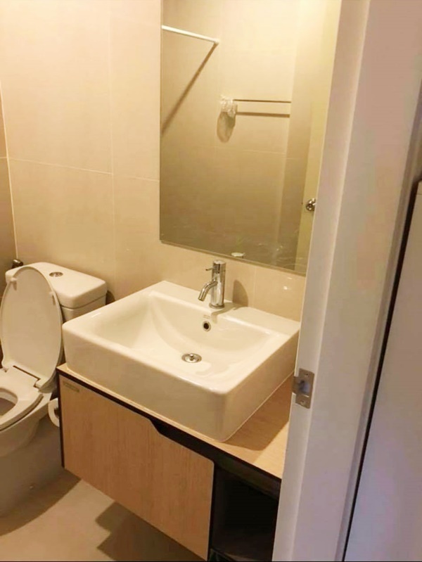 ให้เช่าคอนโดเดอะ พาร์คแลนด์ รัชดา-วงศ์สว่าง 30 ตร.ม. 1 ห้องนอน ให้เช่า 8,000 บ/ด