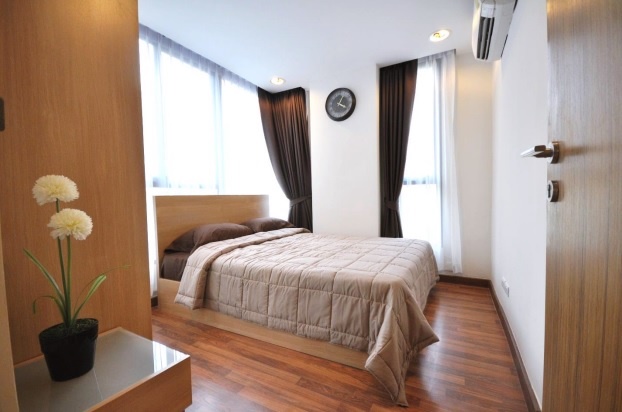 ขายให้เช่า ซีนิธ เพลส สุขุมวิท 42 พื้นที่ 37 ตร.ม. 1 ห้องนอน ขาย 3.4 ล้านบาท