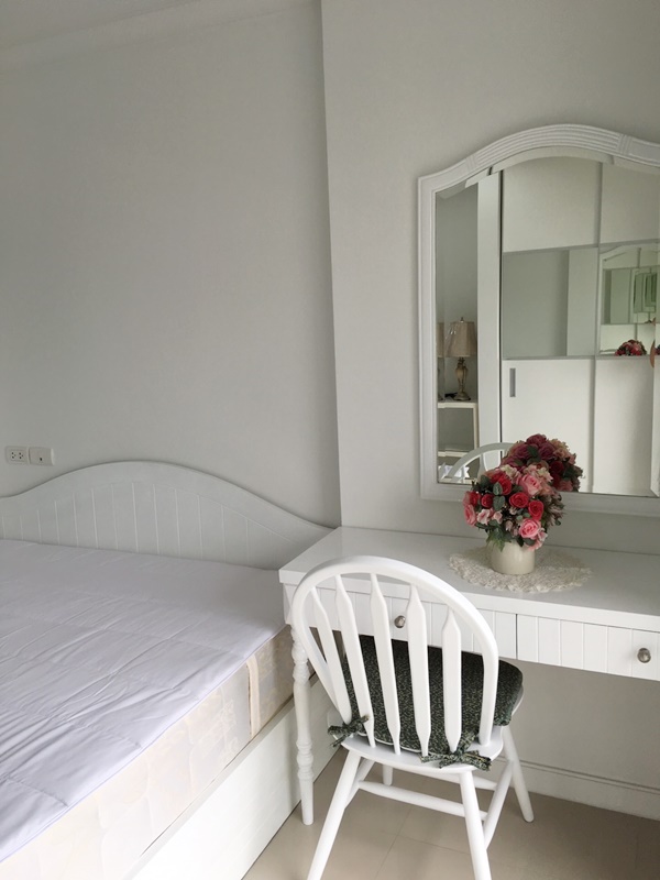 ให้เช่าคอนโด ลุมพินี เพลส พระราม 9 พื้นที่ 37.5 ตร.ม. 1 ห้องนอน เช่า 13,000 บ/ด