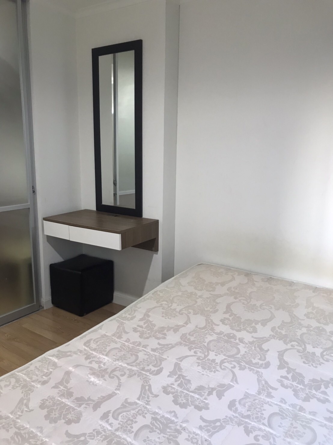 คอนโดให้เช่า คอนโด ลุมพินี พาร์ค ปิ่นเกล้า พื้นที่ 29 ตรม. 1 ห้องนอน ให้เช่า 8,000 บ/ด