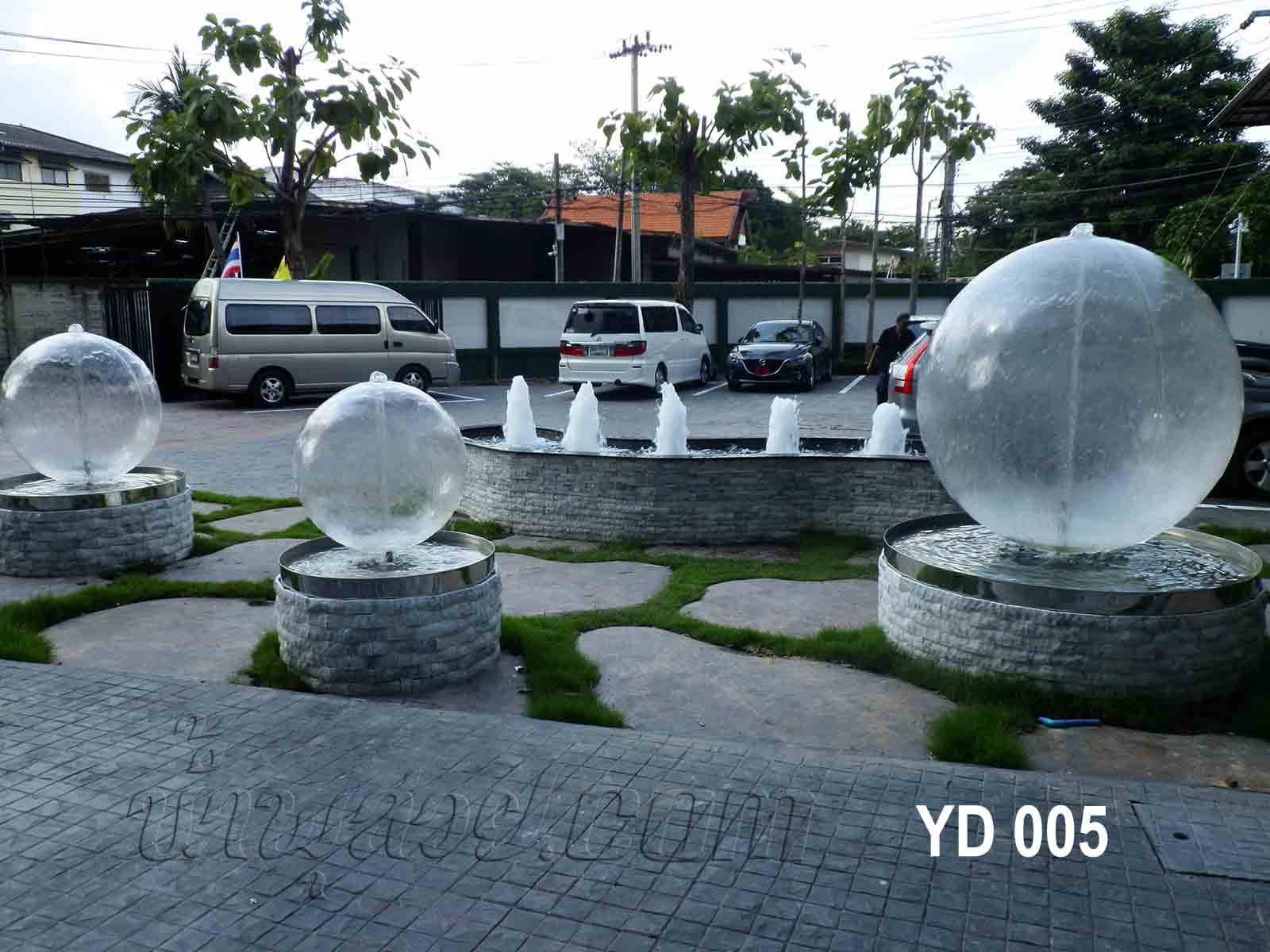 บ่อน้ำพุ ฟรีฟอร์ม ที่ บริษัท ยงดีเวลล็อป