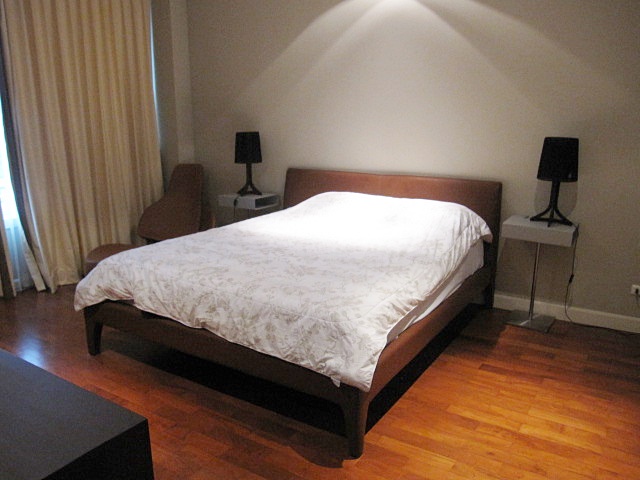 ให้เช่าคอนโด สิริ เรสซิเด้นซ์ พื้นที่ 141.64 ตร.ม. 3 ห้องนอน. เช่า 85,000 บ/ด