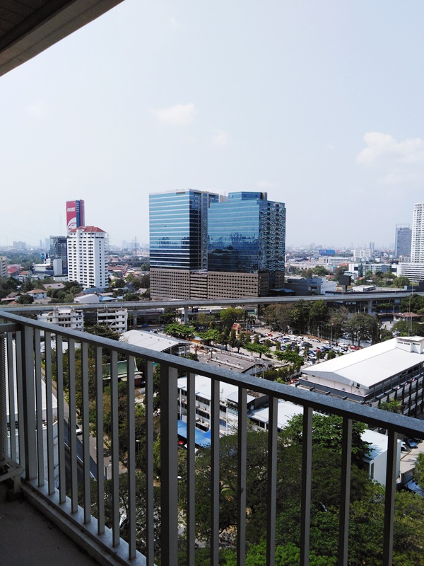 ขายคอนโด แอ็บสแตร็กส์ พหลโยธิน พาร์ค พื้นที่ 45 ตร.ม. 1 ห้องนอน ขาย 4.1 ล้านบาท