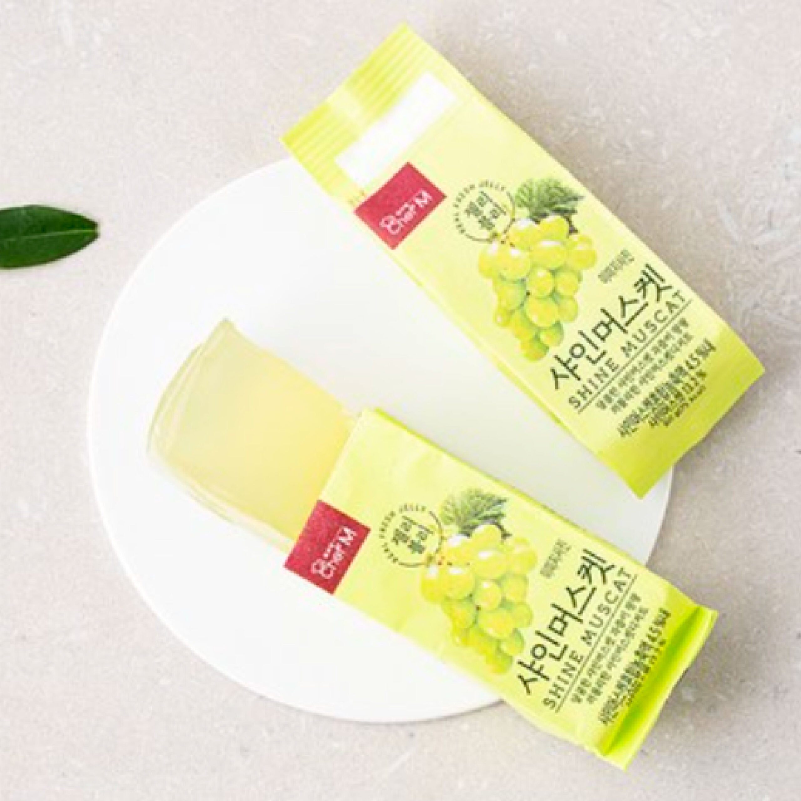 Chef M Jelly Vely ขนมเจลลี่ผลไม้ ยี่ห้อ เชฟเอ็ม เจลลี่ เวลี่ 60กรัม สำหรับเด็ก