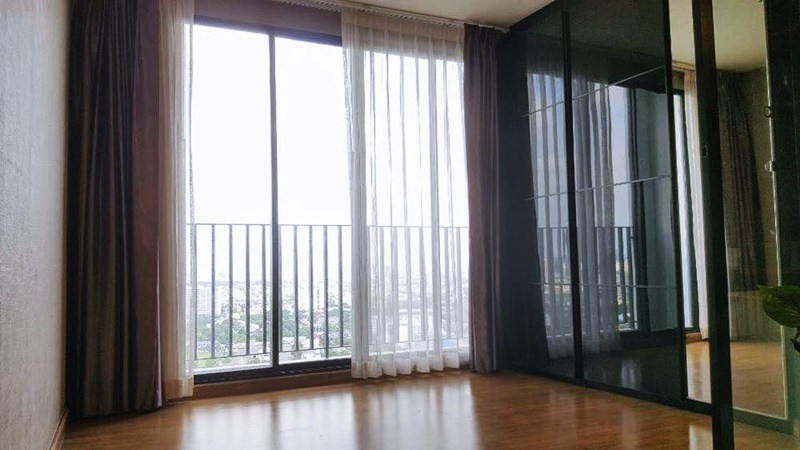 ขายคอนโด เดอะ ทรี อินเตอร์เชนจ์ พื้นที่ 36 ตร.ม. 1 ห้องนอน ขาย 3.3 ล้านบาท