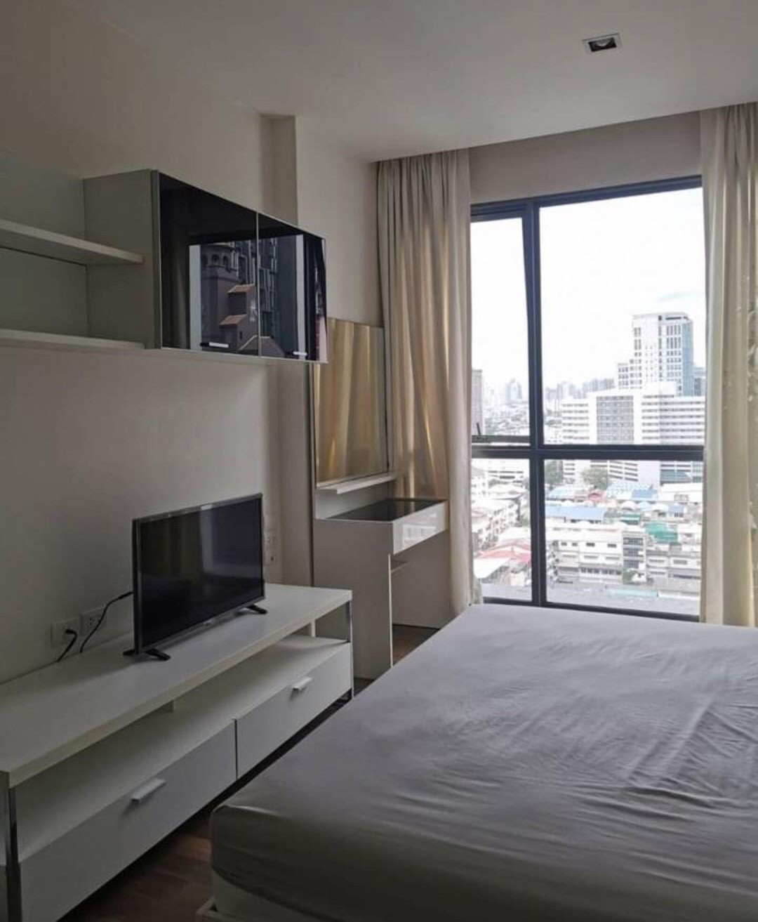 ให้เช่า เดอะ รูม สุขุมวิท 62 พื้นที่ 45 ตร.ม. 1 ห้องนอน เช่า 20,000 บาท/เดือน