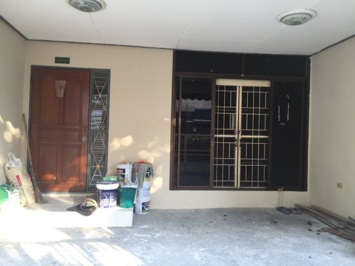 ให้เช่าทาวน์โฮม 3ชั้น ย่านลาดพร้าว 80 พื้นที่ 21 ตรว. 4 ห้องนอน เช่า 14,000 บ/ด